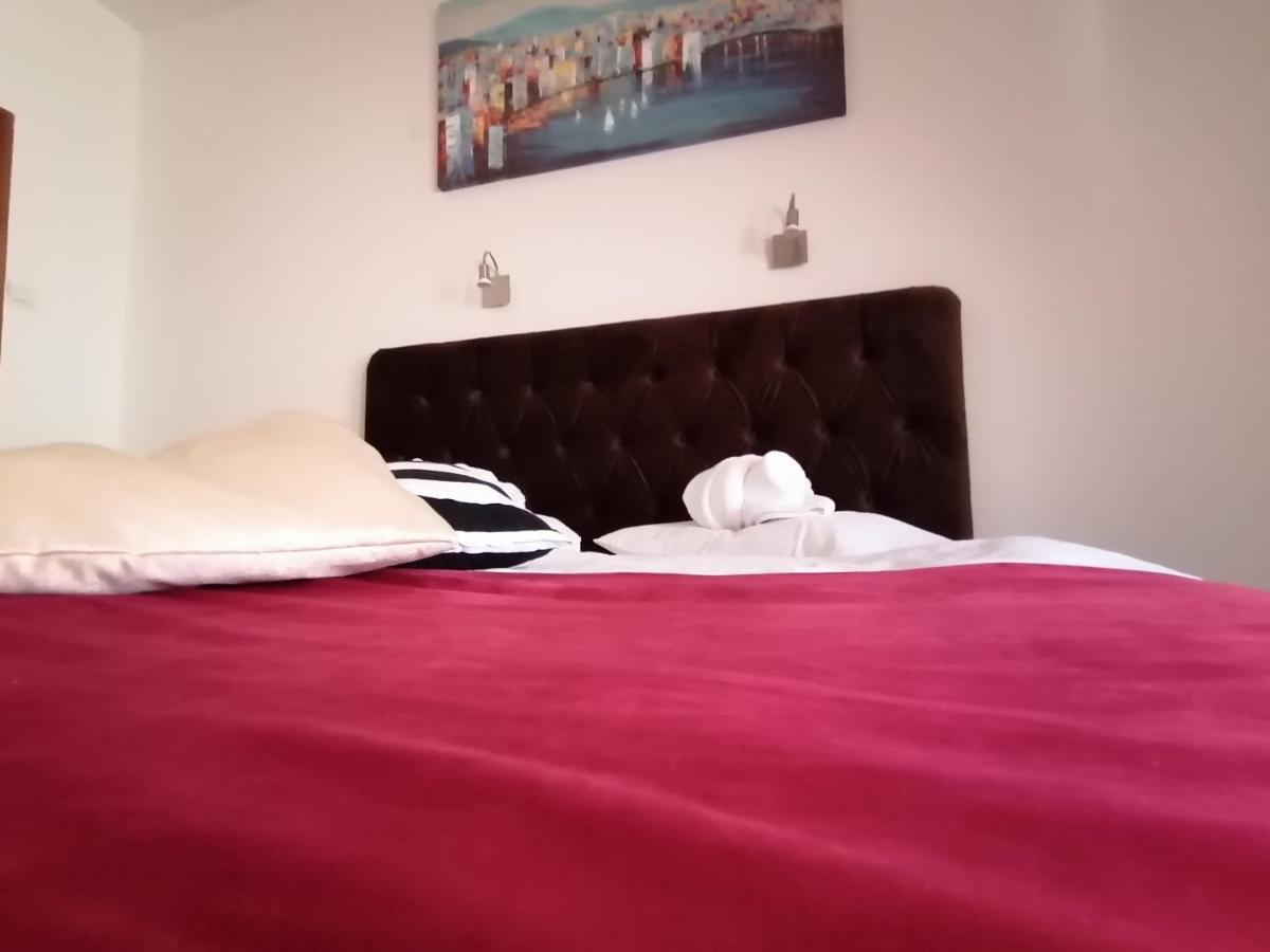 Mon Accommodation Free Parking Ni Exterior foto